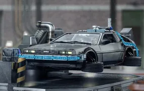 Back to the Future Part II - DeLorean Set Regular Version Art Scale 1/10